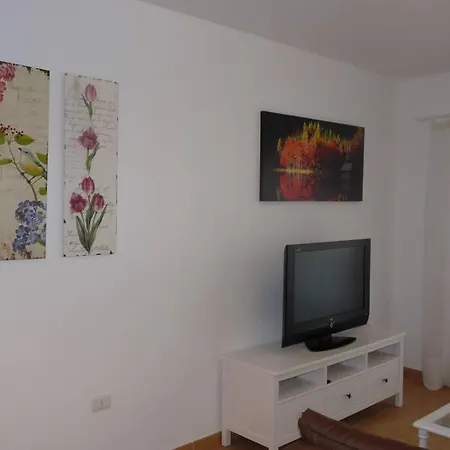 Quiet Apartament With Terrace And Pool 公寓
